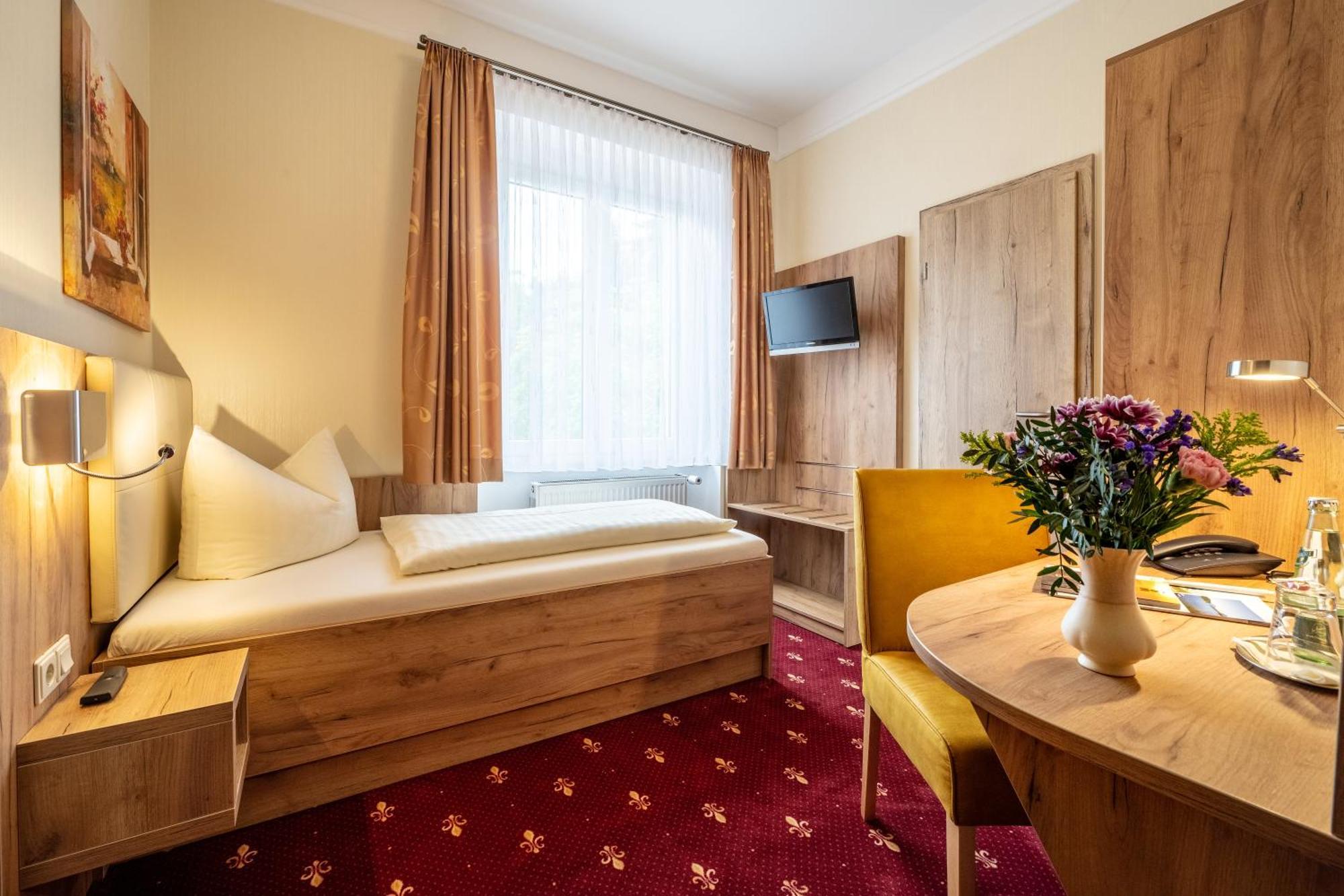 Flair Hotel Villa Ilske Bad Kosen Exterior photo